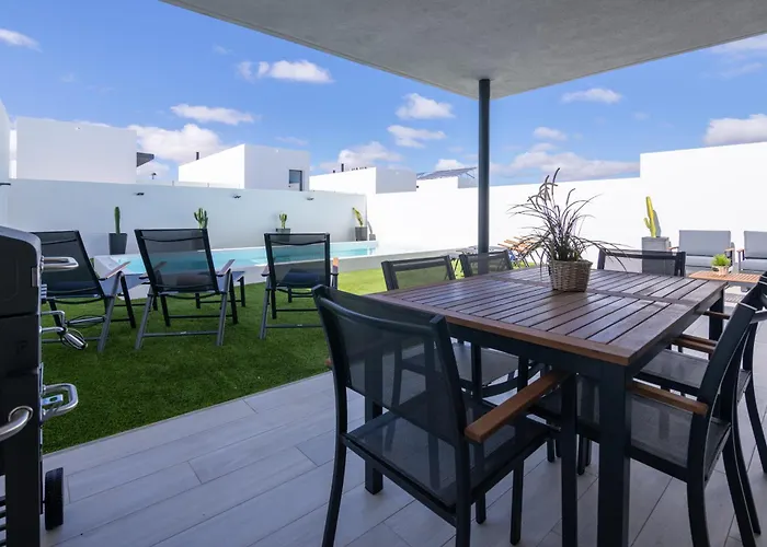 La Costa Private Pool La Oliva By Holidays 빌라 *